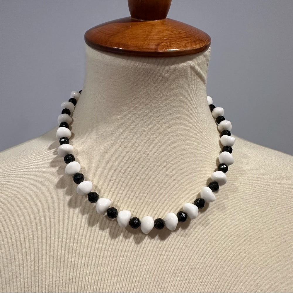 Vintage 17” Black Faceted Round and White Rock Shape Plastic Bead Necklace